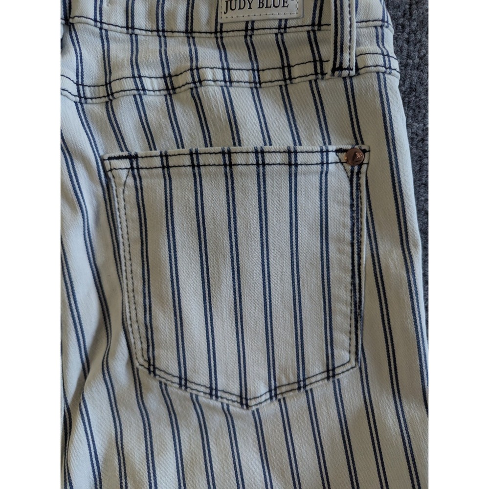 Judy Blue Super Flare High Rise Jeans Women's Size 27 White Blue Stripe Raw Hem - Picture 7 of 14